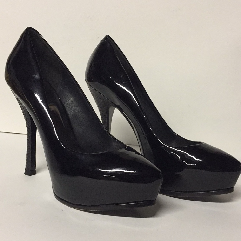 Guess Marciano Platform Pumps